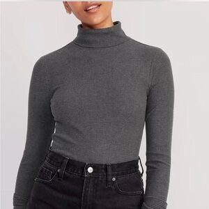 Gray old navy turtleneck